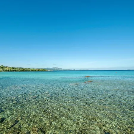 2 Bedroom Cozy In Ot * San Teodoro (Sardinia)